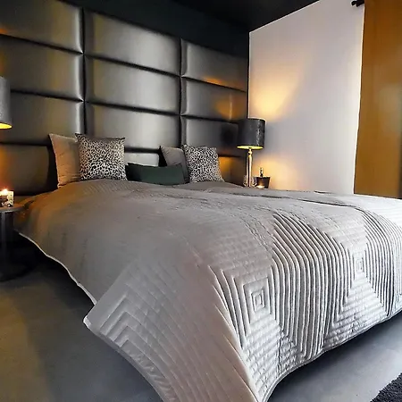 Suitedreams - Relax *