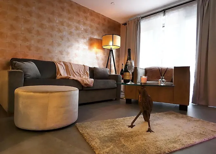 Suitedreams - Relax * Liegi