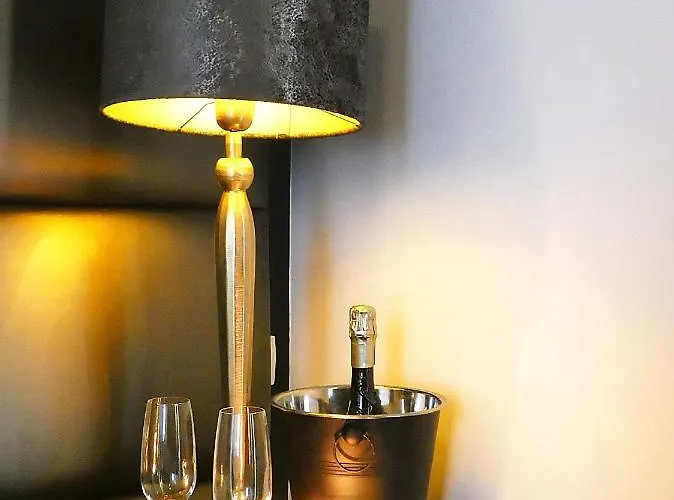 Suitedreams - Relax *